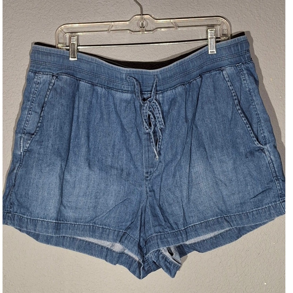 Gap Women XL Blue Denim Pull On Drawstring Shorts Elastic Waist Tencel Blend